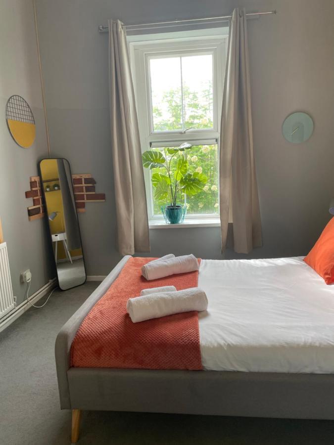 2 Bed Apartment Close To City Centre Cardiff Exterior photo